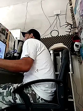 nek36 online show from May 27, 6:04 pm