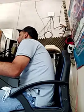 nek36 online show from May 18, 6:56 pm