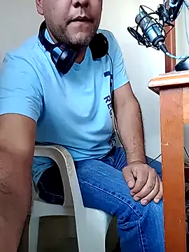 nek36 online show from March 4, 7:10 pm