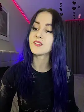 Erotic Synth Goddess online show from March 1, 5:05 pm