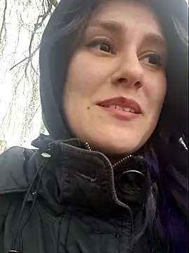 Erotic Synth Goddess online show from April 8, 9:33 am