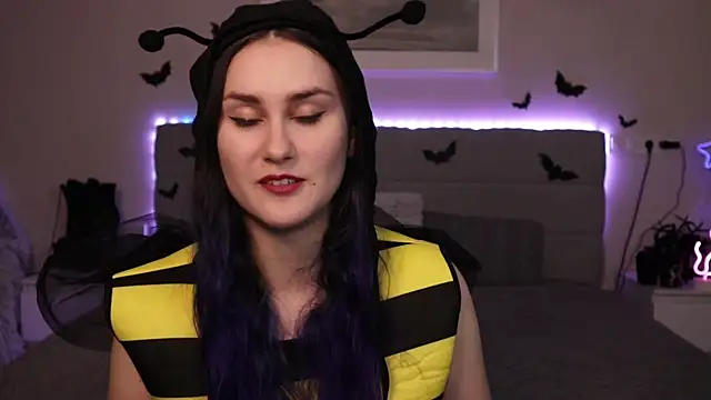 Erotic Synth Goddess online show from October 25, 5:13 pm