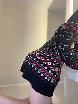 Erotic Synth Goddess online show from December 29, 11:40 am