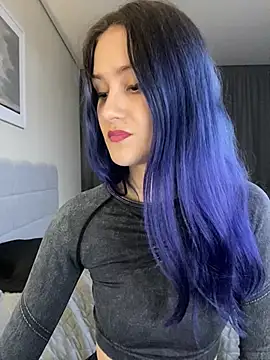 Erotic Synth Goddess online show from January 1, 6:47 am