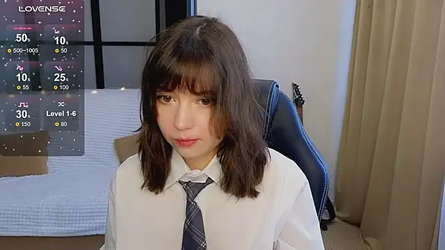 Snapshot of Lina_Brownie chatting on December 2, 4:47 am Lina Brownie online show from December 2, 4:47 am