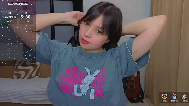 Snapshot of Lina_Brownie chatting on December 15, 3:23 am Lina Brownie online show from December 15, 3:23 am