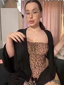 Snapshot of fuckdoll_18 chatting on January 18, 12:04 pm fuckdoll 18 online show from January 18, 12:04 pm
