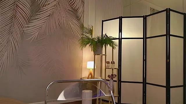 Miley Smile online show from February 21, 6:48 am