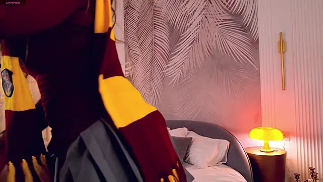 Miley Smile online show from October 31, 4:42 am