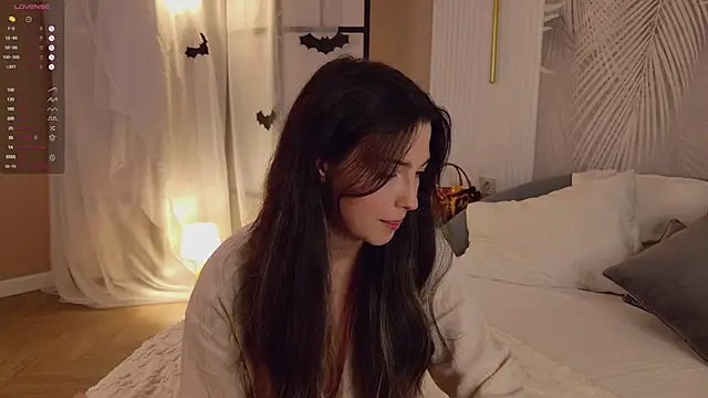 Miley Smile online show from November 6, 5:28 pm