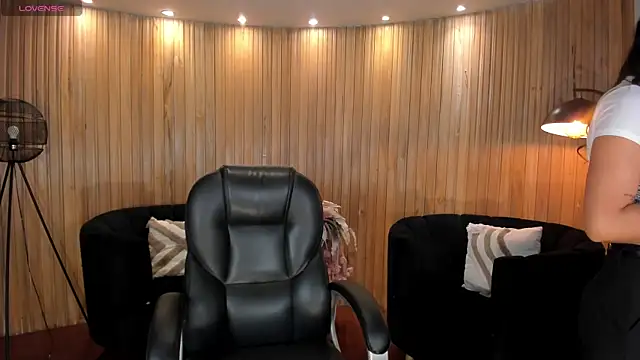 AlyssaDean online show from July 23, 1:19 pm