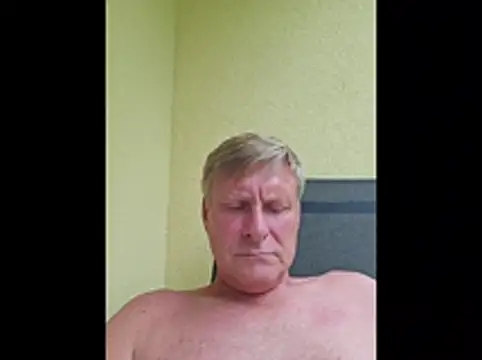 johnnym1 online show from July 17, 1:19 pm