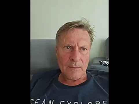 Snapshot of johnnym1 chatting on May 10, 3:14 pm johnnym1 online show from May 10, 3:14 pm