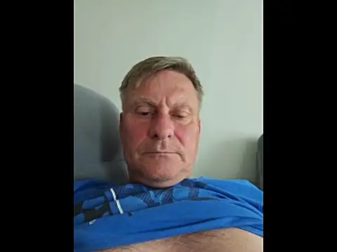 Snapshot of johnnym1 chatting on June 9, 12:50 pm johnnym1 online show from June 9, 12:50 pm