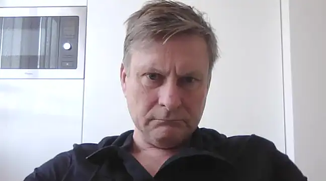 johnnym1 online show from February 18, 1:11 pm