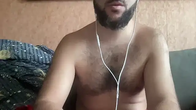 Snapshot of RedDante89 chatting on December 8, 9:35 am RedDante89 online show from December 8, 9:35 am