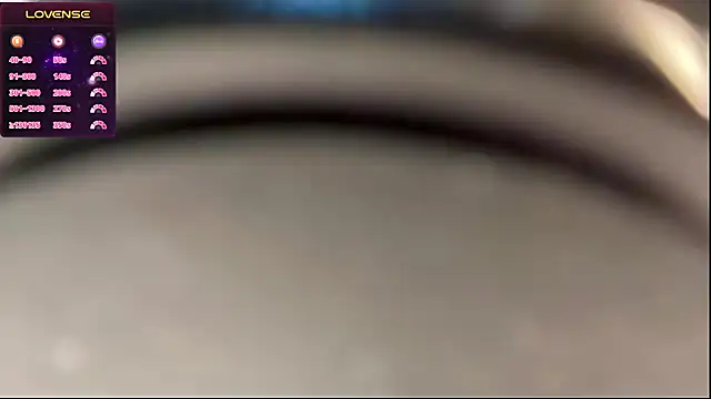 Snapshot of Spice-Summi chatting on March 12, 3:40 pm Spice-Summi online show from March 12, 3:40 pm