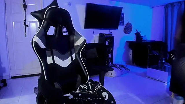 Snapshot of Acid666_alice chatting on October 1, 3:33 am Acid666 alice online show from October 1, 3:33 am