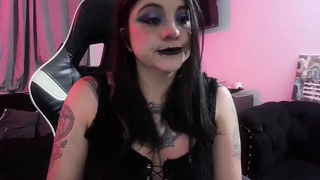 Snapshot of Acid666_alice chatting on June 25, 3:15 am Acid666 alice online show from June 25, 3:15 am