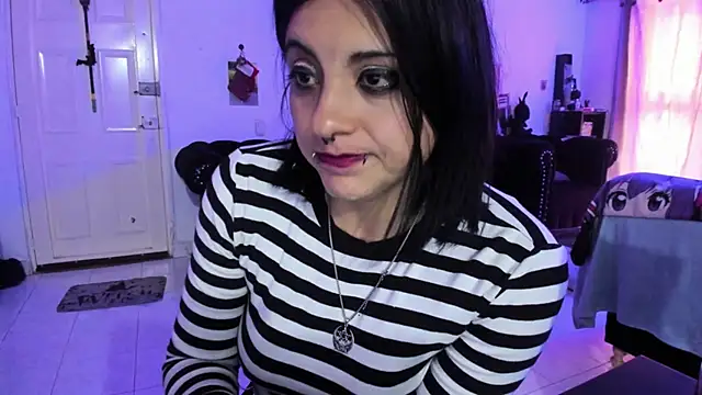 Snapshot of Acid666_alice chatting on December 19, 8:34 pm Acid666 alice online show from December 19, 8:34 pm