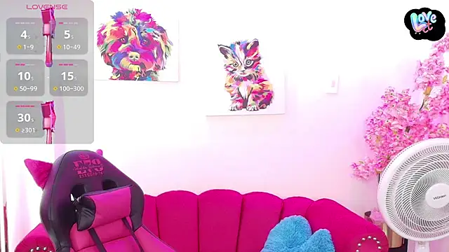 Miss dolly  online show from November 6, 12:31 pm