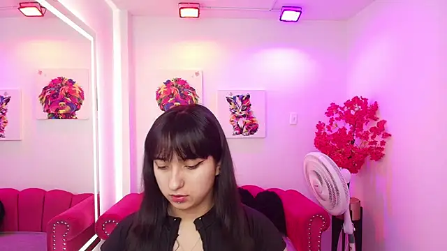 Snapshot of Miss_dolly_ chatting on May 3, 12:20 pm Miss dolly online show from May 3, 12:20 pm