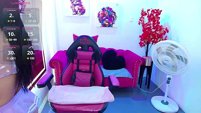 Miss dolly  online show from April 8, 12:28 pm