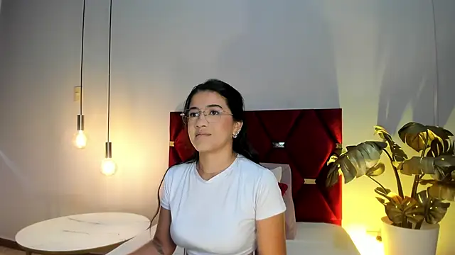 LeaahCarter online show from October 17, 5:59 pm