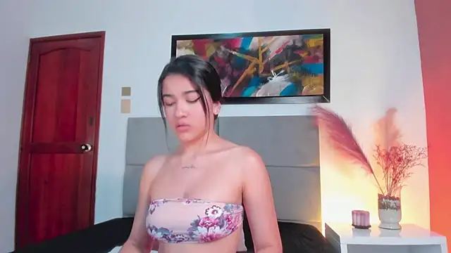 LeaahCarter online show from February 13, 9:06 pm