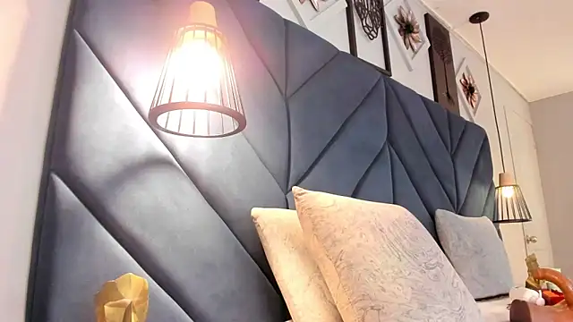 sarita hills online show from February 18, 4:32 am