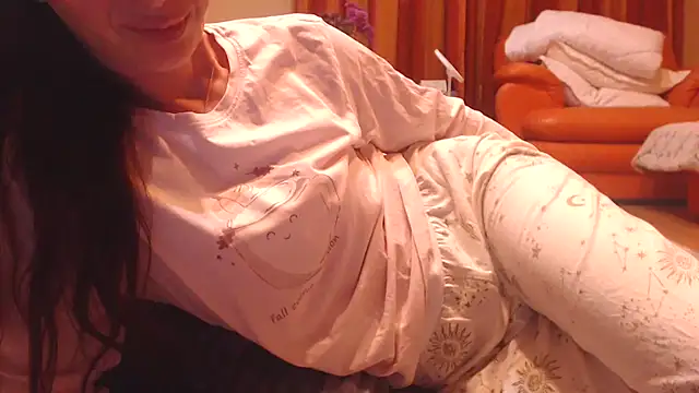 LovelyAndraGirl online show from October 23, 6:50 pm