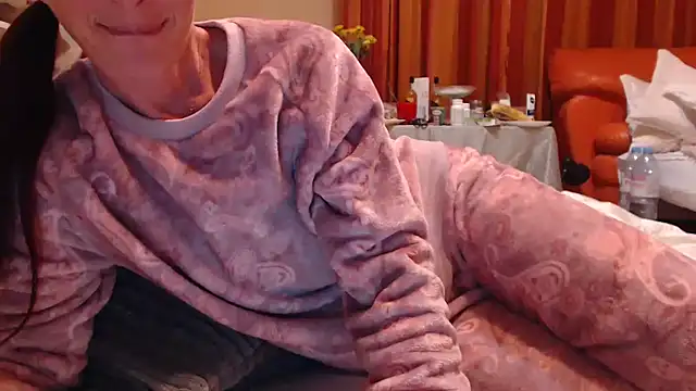 LovelyAndraGirl online show from September 27, 12:28 am