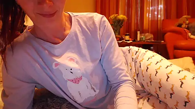 LovelyAndraGirl online show from May 20, 4:48 pm