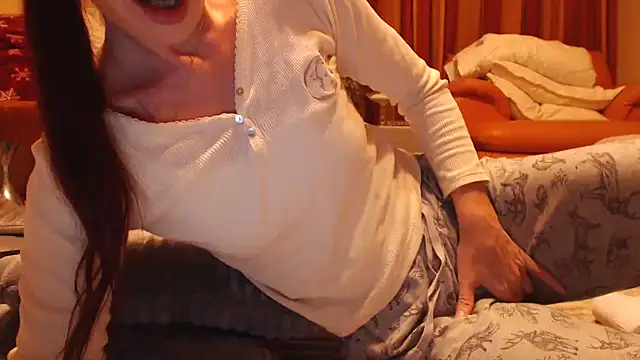 LovelyAndraGirl online show from November 18, 10:02 pm