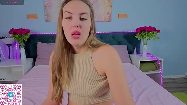 Snapshot of Kelly_Hardy chatting on January 19, 1:09 am Kelly Hardy online show from January 19, 1:09 am