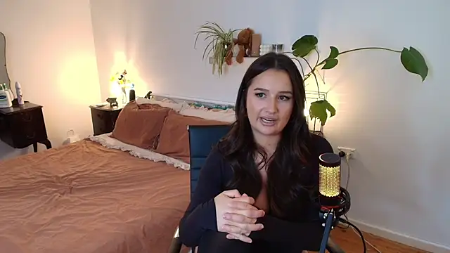 Lenas Room online show from March 10, 7:23 am