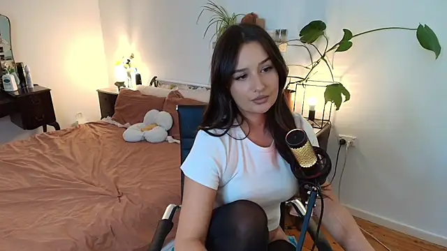 Lenas Room online show from March 8, 7:22 am