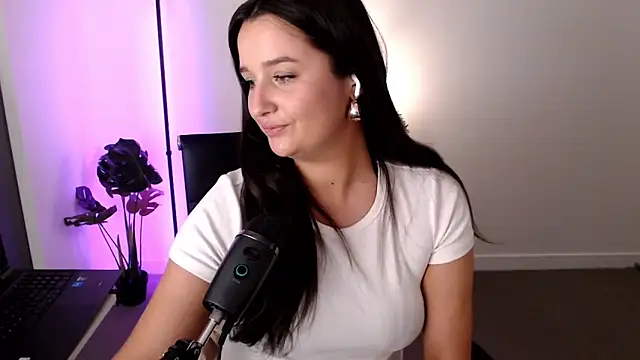 Lenas Room online show from October 3, 11:45 am