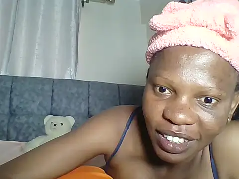 Snapshot of t-NaughtyLicia chatting on July 7, 2:20 pm t-NaughtyLicia online show from July 7, 2:20 pm