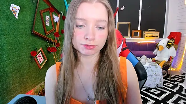 Snapshot of MayaSinabon chatting on February 12, 3:16 pm MayaSinabon online show from February 12, 3:16 pm