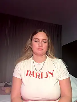 Sophie Raegan online show from January 18, 10:51 am