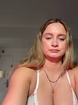 Sophie Raegan online show from March 9, 6:33 pm