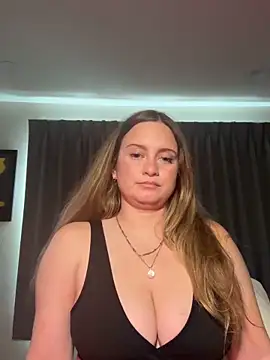 Sophie Raegan online show from February 19, 9:23 pm