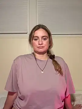 Sophie Raegan online show from May 5, 6:05 am