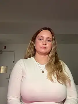 Sophie Raegan online show from March 12, 7:51 pm