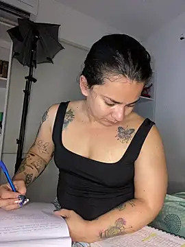 Amarantha 666 online show from April 3, 2:45 pm