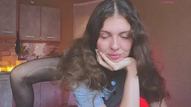 Sereta Finn online show from November 15, 10:52 am