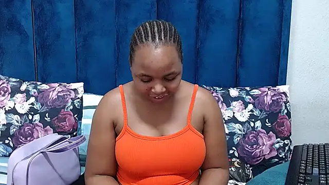 Snapshot of HotSmallTits chatting on June 29, 7:35 pm HotSmallTits online show from June 29, 7:35 pm