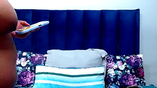 HotSmallTits online show from April 16, 7:47 pm