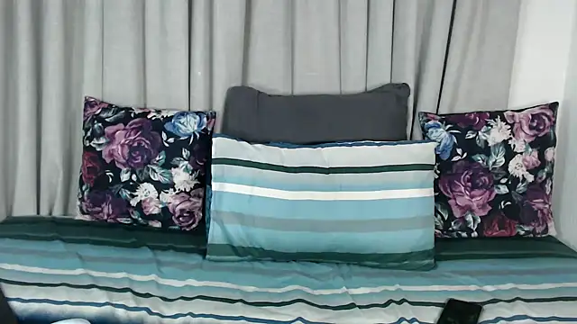 HotSmallTits online show from February 14, 6:19 pm